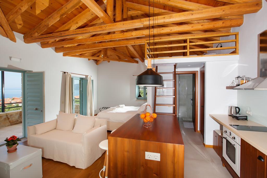 Lithos Guesthouse Kardamili Esterno foto