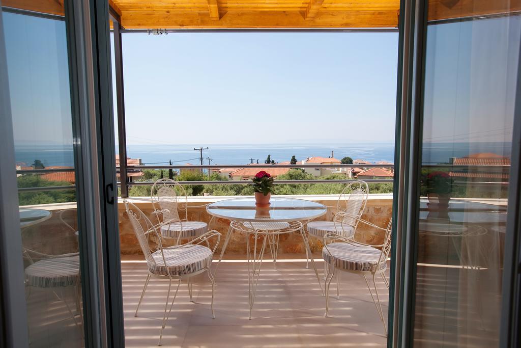 Lithos Guesthouse Kardamili Esterno foto