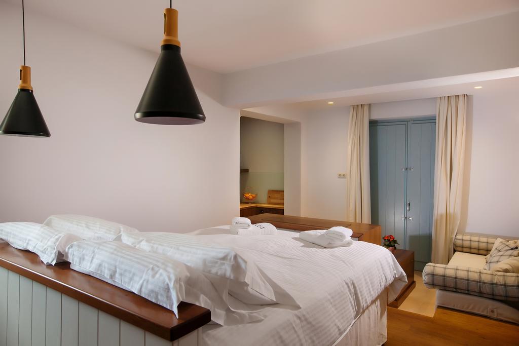 Lithos Guesthouse Kardamili Esterno foto