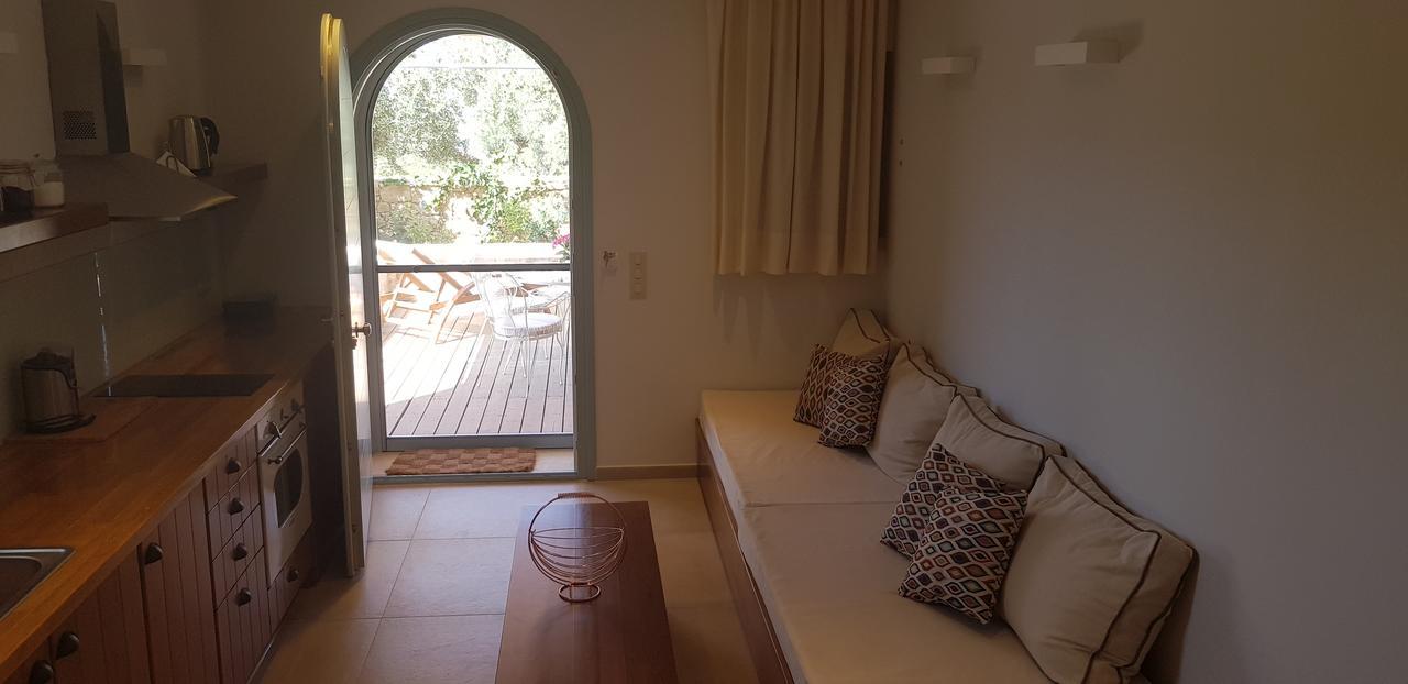 Lithos Guesthouse Kardamili Esterno foto