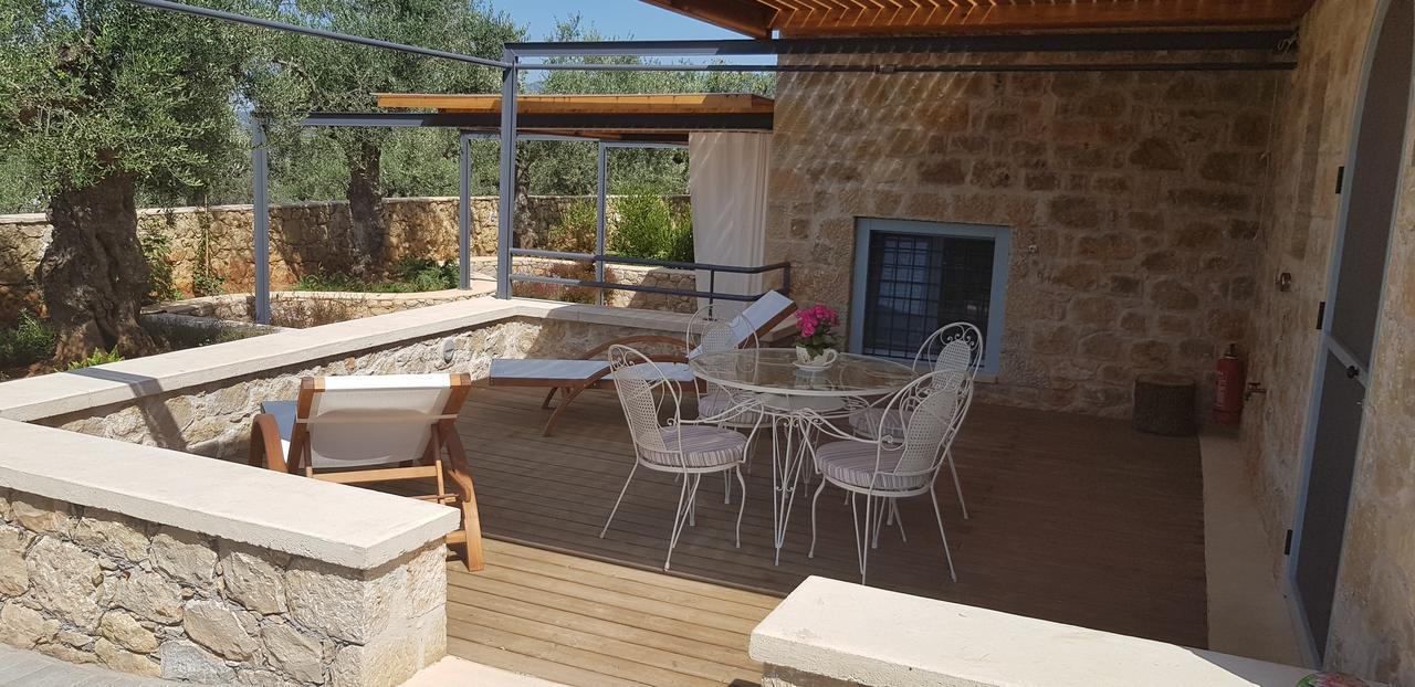 Lithos Guesthouse Kardamili Esterno foto